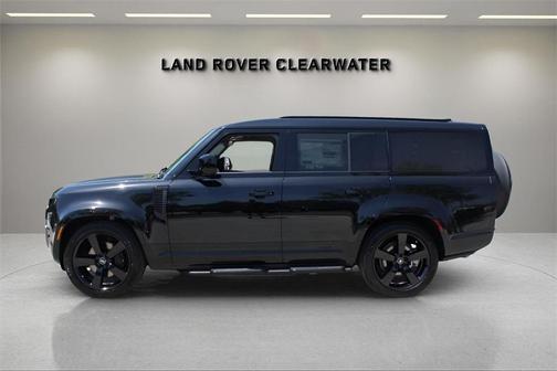 2025 Land Rover Defender P400 X-Dynamic SE