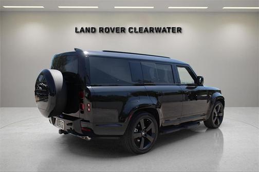 2025 Land Rover Defender P400 X-Dynamic SE