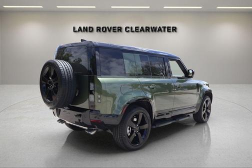 Woolstone Green 2026 Land Rover Defender P500 X-Dynamic SE