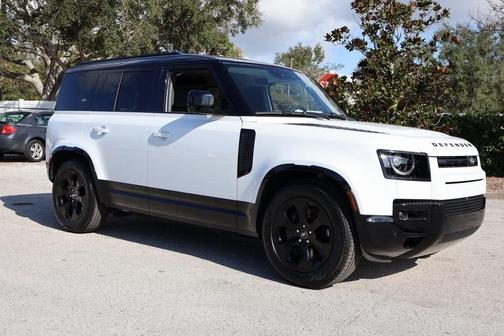 2024 Land Rover Defender P400 X-Dynamic SE