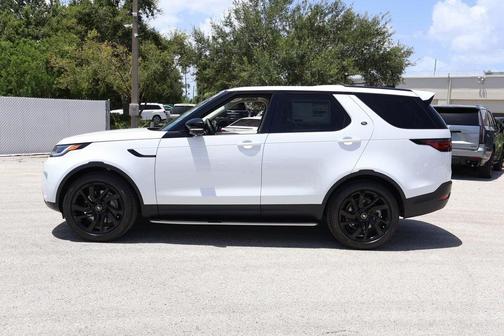 2025 Land Rover Discovery P300 S