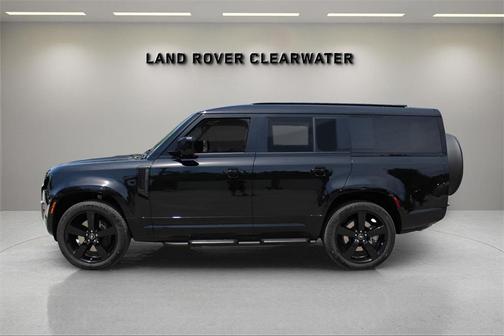 2025 Land Rover Defender P400 X-Dynamic SE