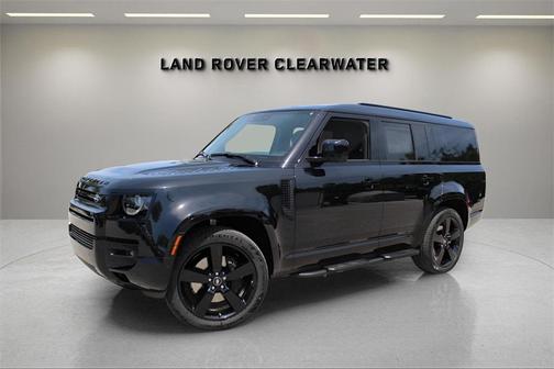2025 Land Rover Defender P400 X-Dynamic SE