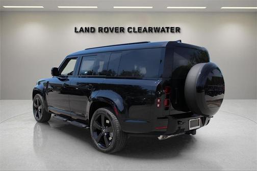 2025 Land Rover Defender P400 X-Dynamic SE