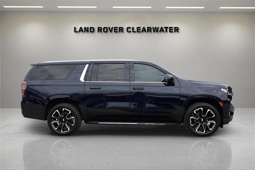 2022 Chevrolet Suburban LT