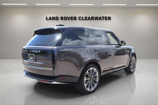 Charente Grey 2026 Land Rover Range Rover P400 SE