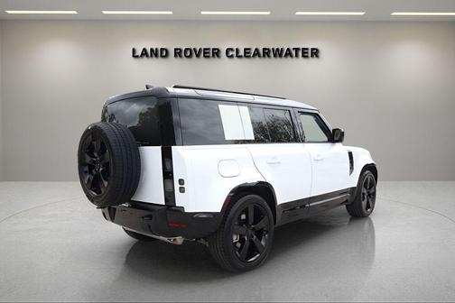 Fuji White 2026 Land Rover Defender P400 X-Dynamic SE