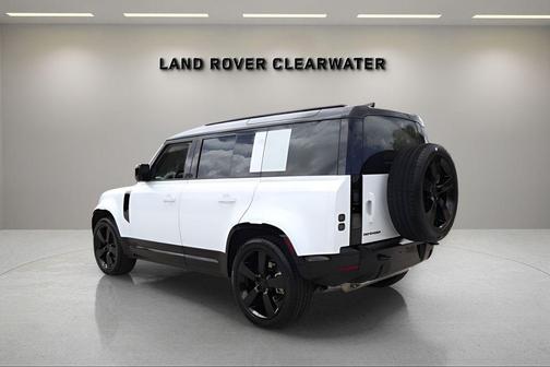 Fuji White 2026 Land Rover Defender P400 X-Dynamic SE