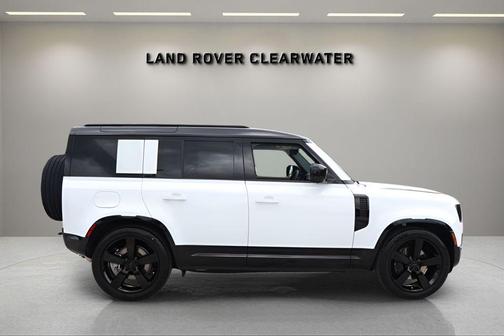 Fuji White 2026 Land Rover Defender P400 X-Dynamic SE