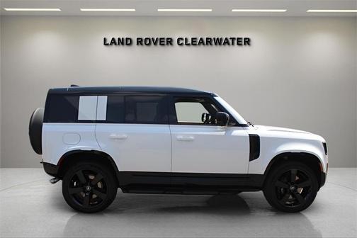 2025 Land Rover Defender P525 V8