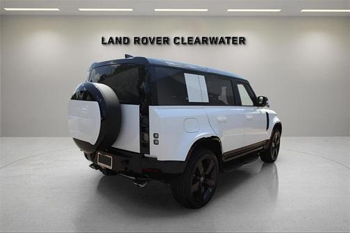2025 Land Rover Defender P525 V8