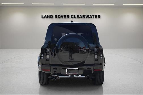 2025 Land Rover Defender P525 V8