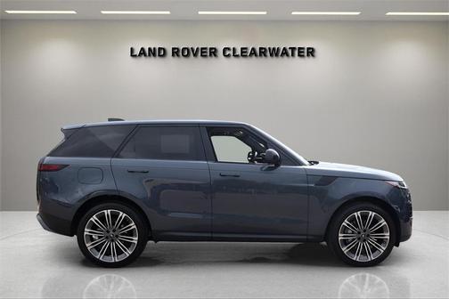 2025 Land Rover Range Rover Sport P360 SE