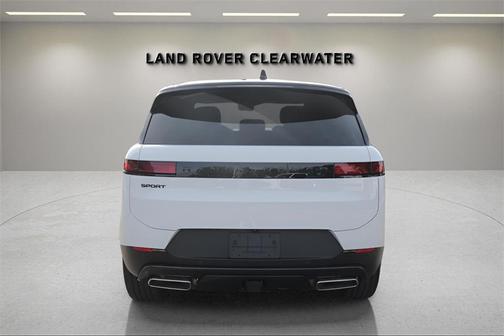 2026 Land Rover Range Rover Sport SE