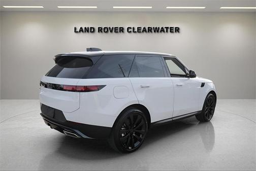 2026 Land Rover Range Rover Sport SE