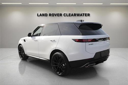2026 Land Rover Range Rover Sport SE