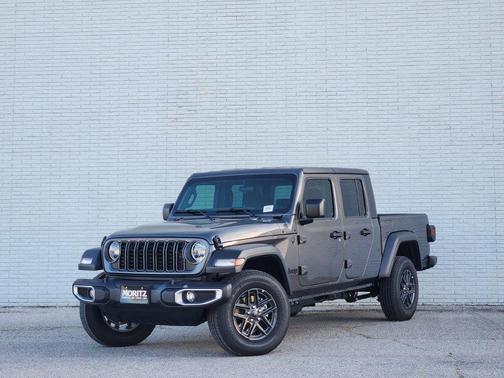 Granite Crystal Clearcoat Metallic 2026 Jeep Gladiator Sport