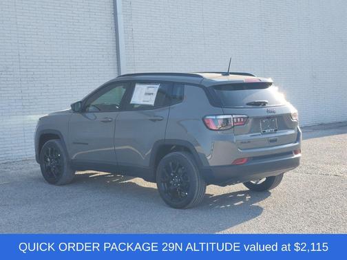 Sting Gray Clearcoat 2026 Jeep Compass Latitude