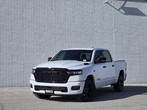 Bright White Clearcoat 2027 RAM 1500 Big Horn/Lone Star