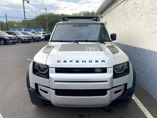 2020 Land Rover Defender 110 First Edition