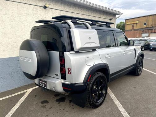 2020 Land Rover Defender 110 First Edition