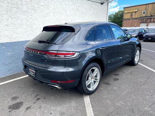 2019 Porsche Macan Base