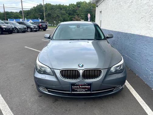 2008 BMW 528 i