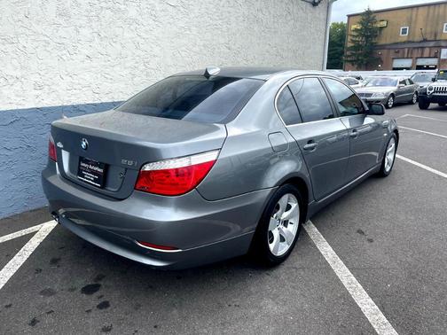 2008 BMW 528 i