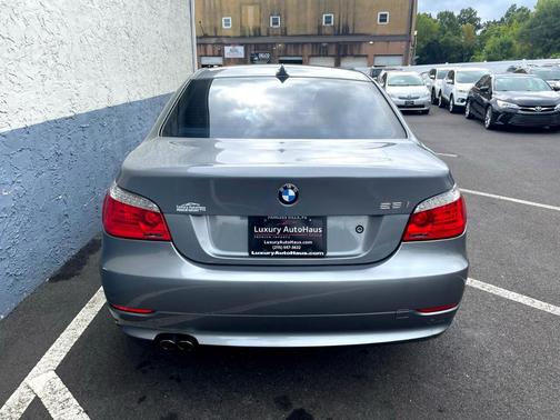 2008 BMW 528 i