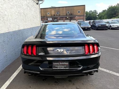 2018 Ford Mustang EcoBoost
