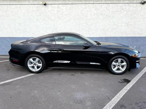2018 Ford Mustang EcoBoost