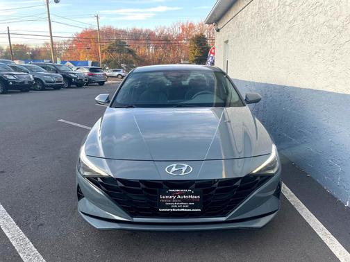 2022 Hyundai ELANTRA HEV Blue