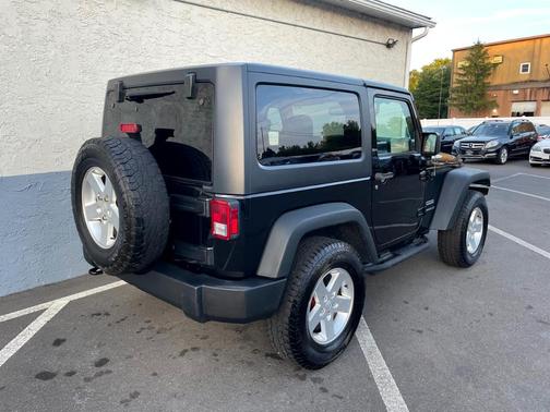 2016 Jeep Wrangler Sport
