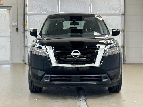 2025 Nissan Pathfinder S 4WD