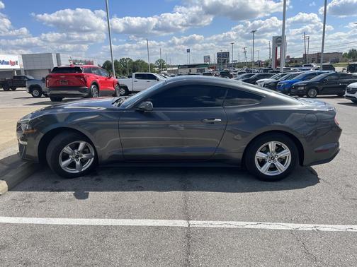 2019 Ford Mustang EcoBoost