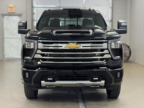 2024 Chevrolet Silverado 3500 High Country