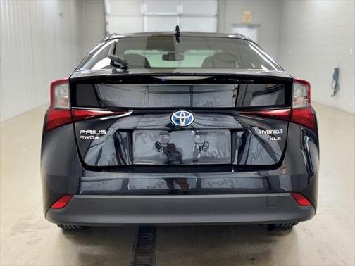 2021 Toyota Prius LE