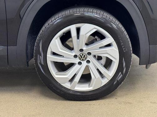 2022 Volkswagen Atlas 3.6L SE w/Technology