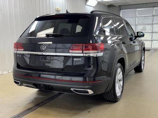 2022 Volkswagen Atlas 3.6L SE w/Technology
