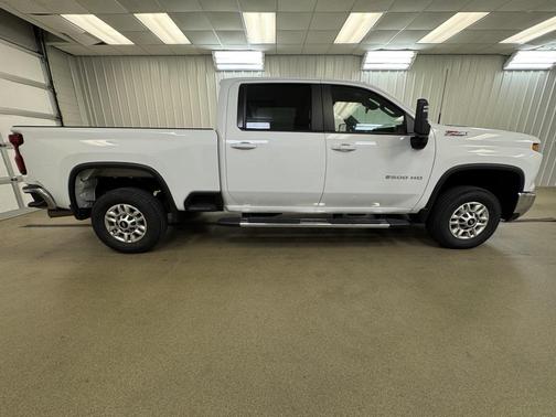 2024 Chevrolet Silverado 2500 LT