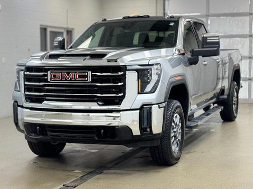 2026 GMC Sierra 3500 SLT