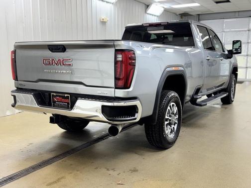 2026 GMC Sierra 3500 SLT