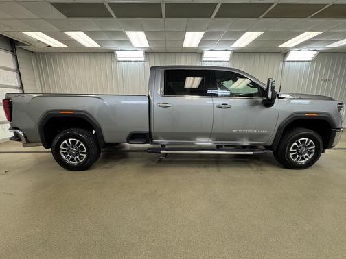 2026 GMC Sierra 3500 SLT