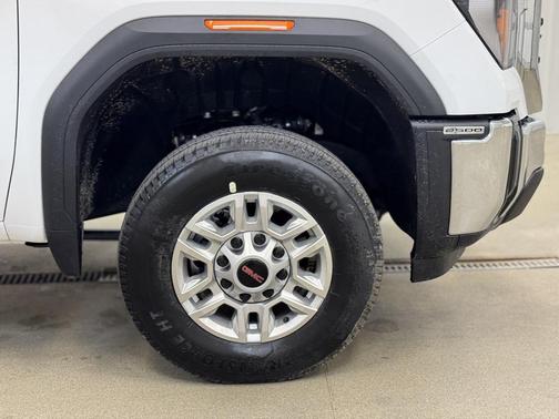 2025 GMC Sierra 2500 Base