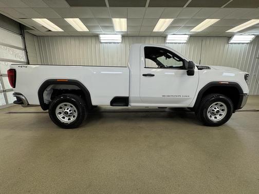 2025 GMC Sierra 3500 Base