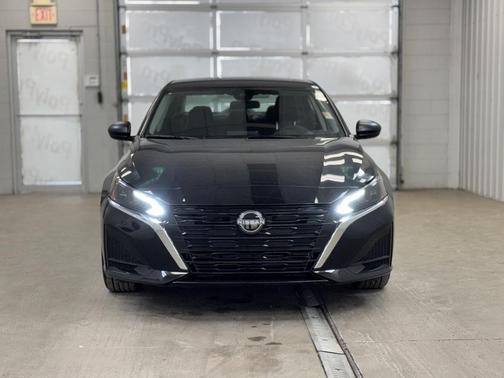 2025 Nissan Altima S FWD