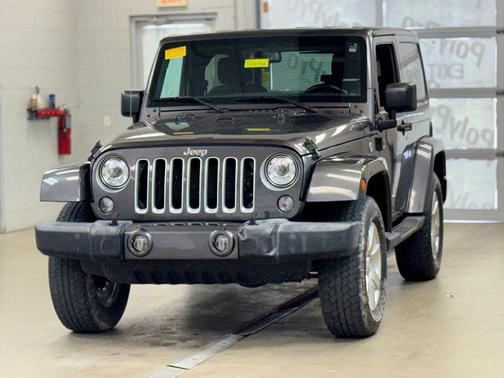 Granite Crystal Metallic Clearcoat 2018 Jeep Wrangler JK Sahara