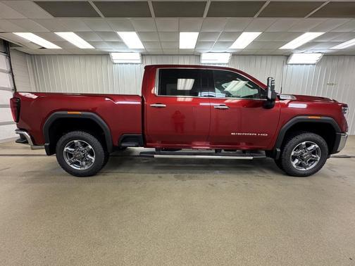 2025 GMC Sierra 3500 SLT