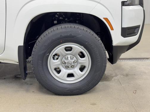 2025 Nissan Frontier S