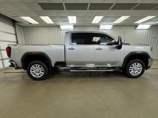 2022 GMC Sierra 2500 SLT